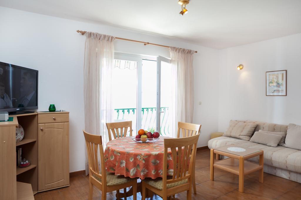 Apartments Waterfront Ivan Подгора Экстерьер фото